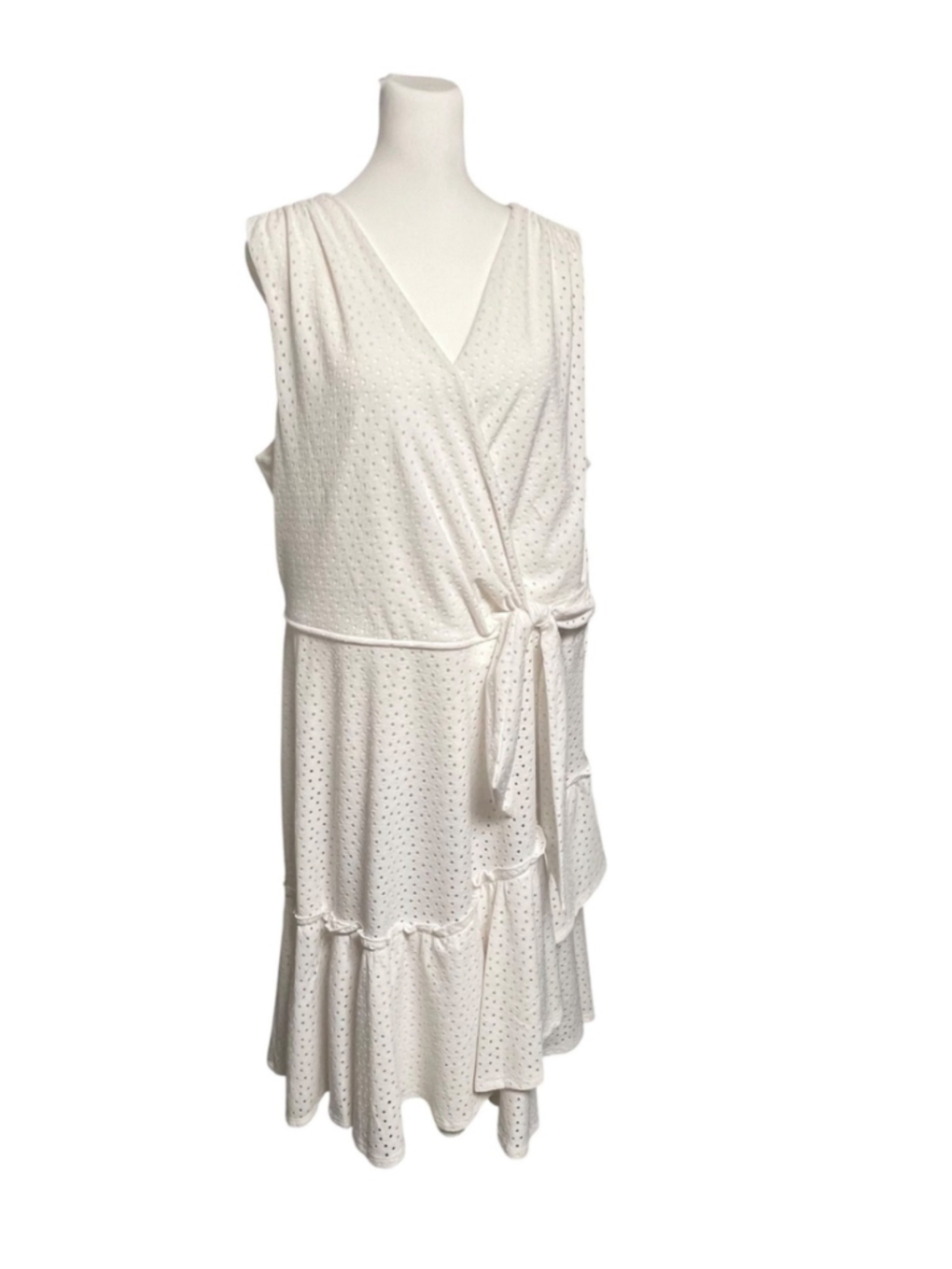 Robbie Bee White Faux Wrap Eyelet Dress Size XL - Picture 2 of 7
